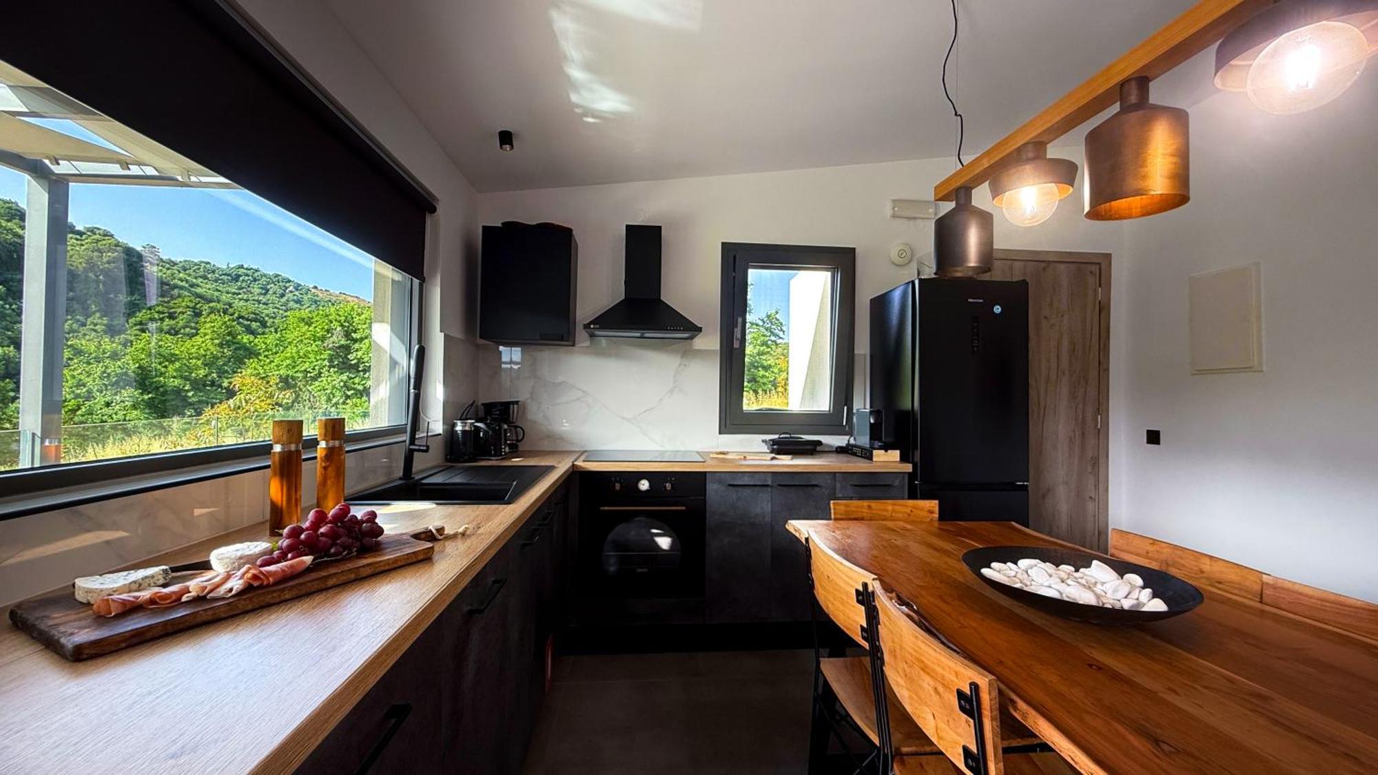 Ek Ornelakis, Luxury With Jacuzzi Chania (Crete)