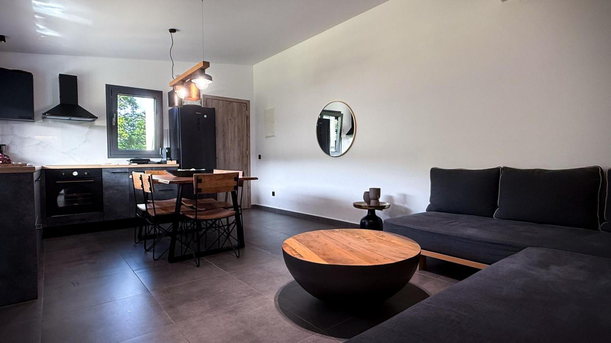 Ek Ornelakis, Luxury With Jacuzzi Apartament Chania (Crete)